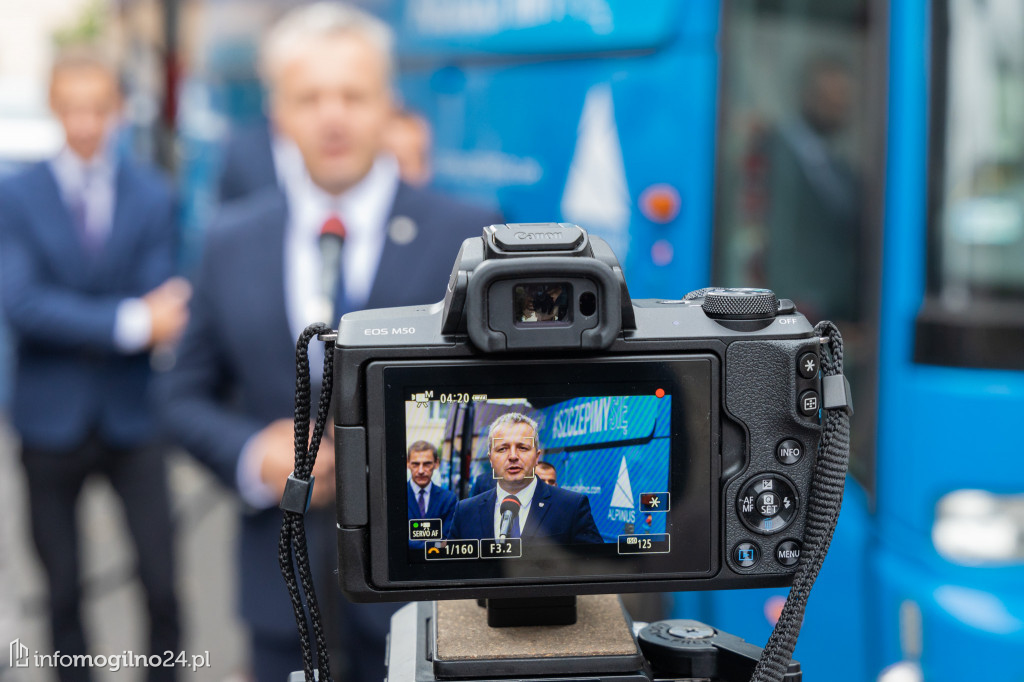 Szczepionkobus w powiecie mogileńskim. Relacja z Wylatowa [VIDEO, ZDJĘCIA]