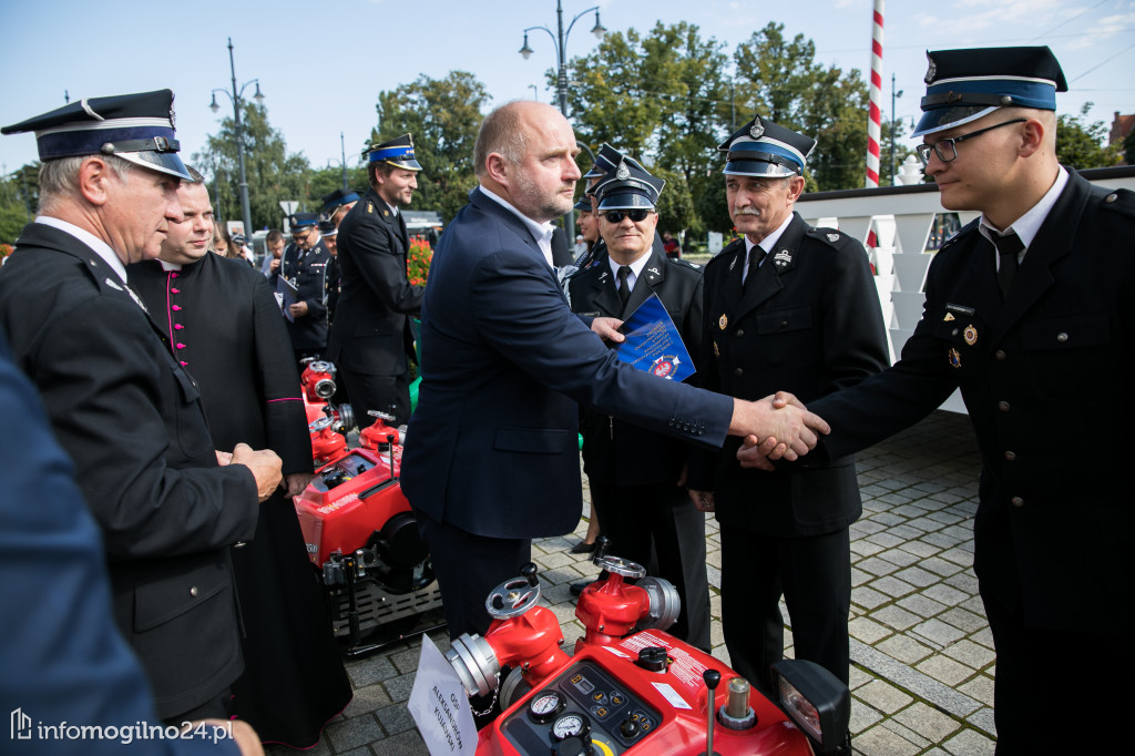Motopompa trafi do jednostki OSP Gębice