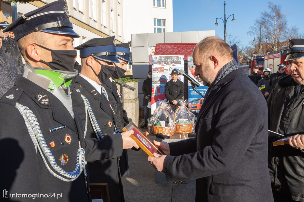 Samochody strażackie trafiły do jednostek w całym regionie