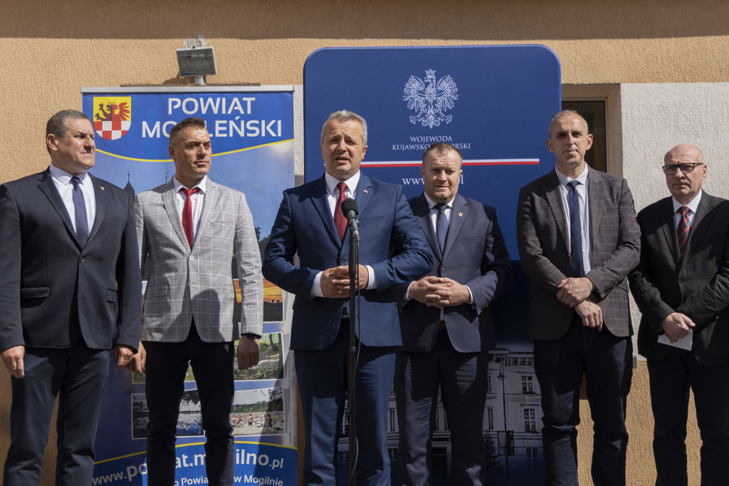 Prawie 50 mln zł rządowego wsparcia dla powiatu mogileńskiego! [ZDJĘCIA]