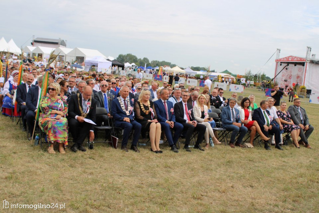 Powiat Mogileński z dumą prezentował się na Dożynkach Wojewódzkich [ZDJĘCIA]