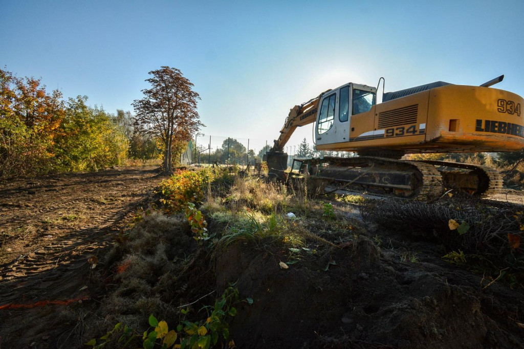 Wznowiono prace przy budowie boiska przy Zespole Szkolno-Przedszkolnym nr 2