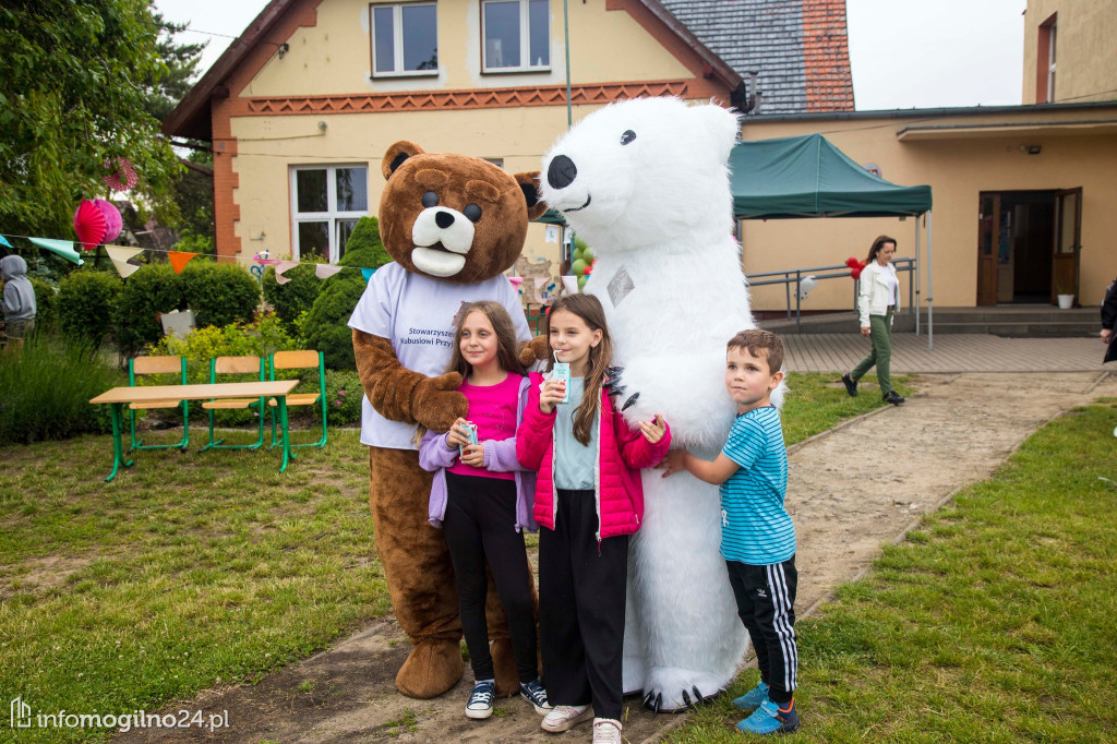 Dzień Dziecka we Wszedniu z udziałem władz Powiatu Mogileńskiego