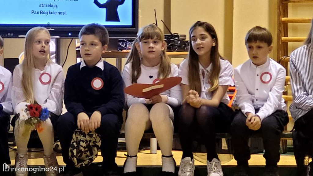 Gębice: Wieczornica patriotyczna w Szkole Podstawowej im. T. Kościuszki