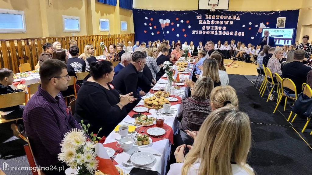 Gębice: Wieczornica patriotyczna w Szkole Podstawowej im. T. Kościuszki