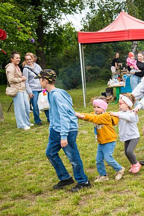 Dzień Dziecka we Wszedniu z udziałem władz Powiatu Mogileńskiego-173