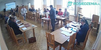 Radni powiatu mogileńskiego wybrali przewodniczącego. Zgłoszono 2 kandydatów-6001