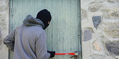 Mogilno: Włamywacz wykorzystał moment i wszedł do domu-9374