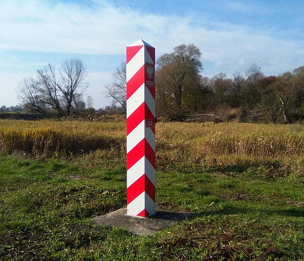 Nie każdy przejedzie bez zatrzymania. Wracają kontrole na granicach Polski-9498