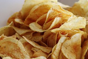 Chipsy Lay’s znikają z półek. W tej partii wykryto niebezpieczne substancje-9508