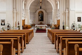 Miliony na Kościół w 2026 roku. Państwo co roku dokłada do duchownych-10619