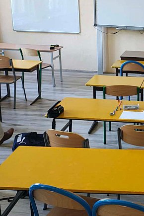 Radny Jankiewicz o przyszłości oświaty: \"Nie twórzmy edukacyjnego skansenu\"-183