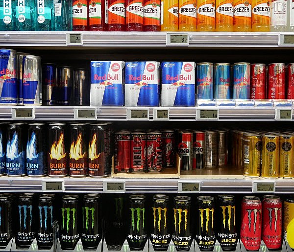 Popularne napoje pójdą ostro w górę. Rząd szykuje podwyżkę VAT-10488